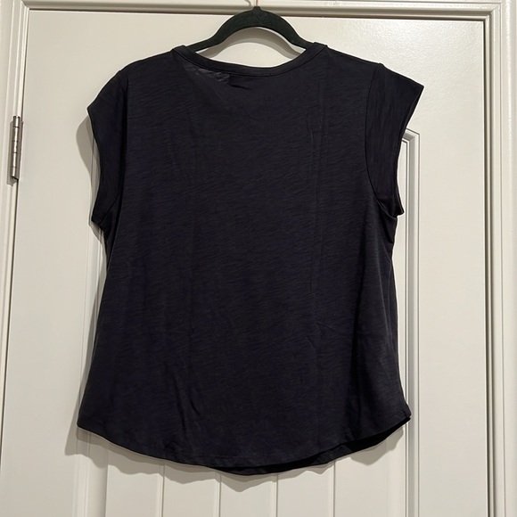 Loft Shirt - Picture 3 of 4